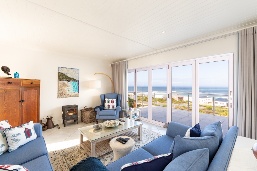 4 Bedroom Property for Sale in Oceanview Heights Western Cape